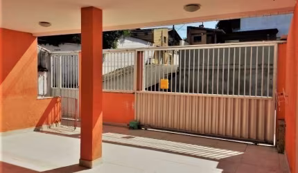 Casa Triplex  à venda no Bairro São Judas Tadeu - Guarapari-ES