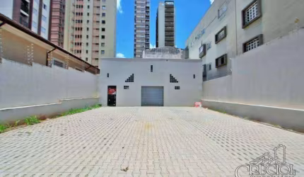 Barracão para venda ou aluguel no Centro