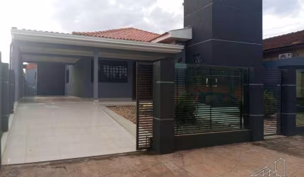 Casa com 3 dormitórios à venda - Centro - Ibiaci (Primeiro de Maio) - Distrito/PR