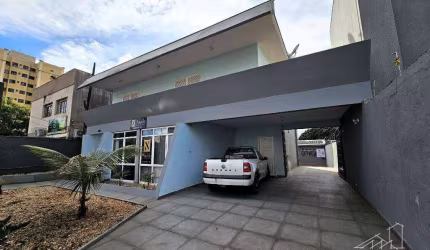 Casa com 3 dormitórios à venda, 407 m² por R$ 1.980.000,00 - Centro - Londrina/PR