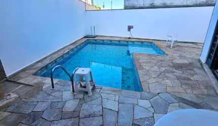 Casa com 3 dormitórios à venda, 156 m² por R$ 950.000,00 - Parque Jardim Europa - Bauru/SP