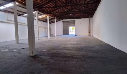 Barracão à venda, 242 m² por R$ 400.000,00 - Jardim Brasil - Bauru/SP