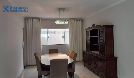 Casa com 3 dormitórios à venda, 214 m² por R$ 690.000,00 - Parque Jardim Europa - Bauru/SP