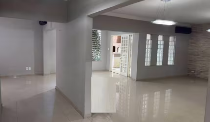 Casa com 3 dormitórios à venda, 540 m² por R$ 1.500.000,00 - Jardim Estoril - Bauru/SP