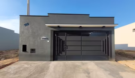 CASA A VENDA NO JARDIM BOM SUCESSO