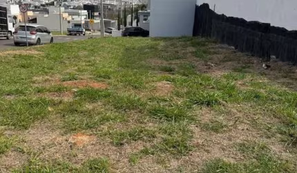 TERRENO A VENDA NO CONDOMÍNIO VILLA RICA