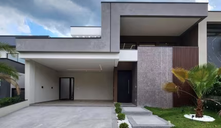 CASA A VENDA NO CONDOMÍNIO PIEMONTE
