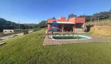 Casa para Venda em Brumadinho /  no bairro Condominío Tiradentes
