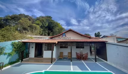 Casa com piscina Para Venda no Centro de Bonfim