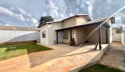 Casa a venda no Bairro Jardim Colonial em Igarapé