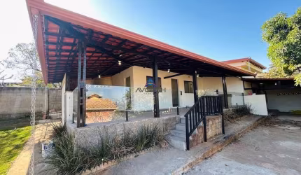 Casa com 02 Lotes em Igarapé MG, Bairro Pousada Del Rey.