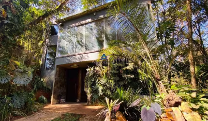 Casa exuberante para a venda em Brumadinho, Condomínio Águas Claras.