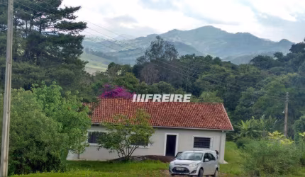 Sítio com 3 dormitórios à venda por R$ 580.000,00 - Centro - Monte Verde/MG