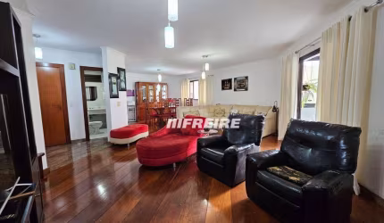 Apartamento com 4 dormitórios à venda, 226 m² por R$ 1.300.000,00 - Santo Antônio - São Caetano do Sul/SP