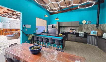 Sobrado com 3 dormitórios à venda, 442 m² por R$ 2.690.000,00 - Osvaldo Cruz - São Caetano do Sul/SP
