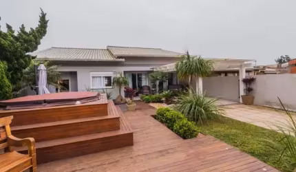 Casa à Venda 3 dormitórios em Tramandaí