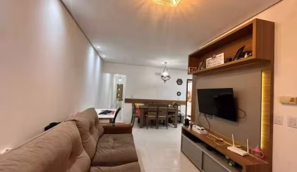 Casa geminada de 03 dormitórios no Centro de Tramandaí