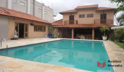 Casa com 4 dormitórios à venda, 450 m² por R$ 1.930.000,00 - Jardim Passárgada I - Cotia/SP