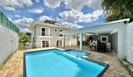 Casa com 4 quartos -3 suítes - 2 escritórios - gourmet e piscina  Golf Village -  Fazendinha