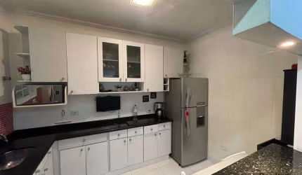Casa com 3 dormitórios à venda, 137 m² por R$ 650.000,00 - Jardim D Abril - Osasco/SP