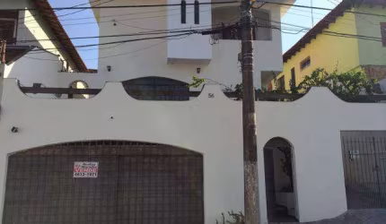Casa isolada com 3 dormitórios à venda, 196 m² por R$ 670.000 - Butantã - São Paulo/SP