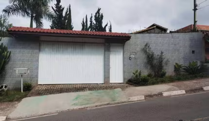Casa com 4 dormitórios - 1 suíte - piscina - varanda -  Chácara Recanto Verde -  Cotia