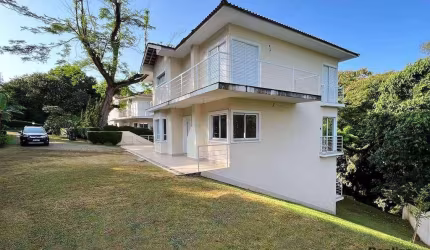 Casa com 4 dormitórios, 380 m² - venda por R$ 1.790.000,00 ou aluguel por R$ 7.900,00/mês - Fazendinha - Carapicuíba/SP