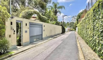 Casa com 4 suítes - piscina -Gourmet - 8 vagas  -  Granja Viana