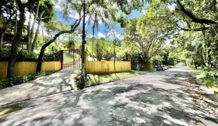 Casa à venda, 336 m² por R$ 1.500.000,00 - Chácara Vale do Rio Cotia - Carapicuíba/SP