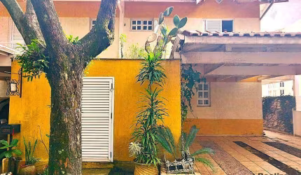 Casa com 3 quartos, suite, em condominio fechado  à venda, 220 m² por R$ 910.000 - Granja Viana - Cotia/SP