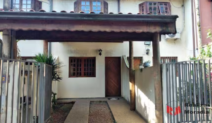 Casa com 2 dormitórios e 1 vaga coberta -  Chácara Canta Galo
