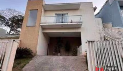 Casa com 2 dormitórios e 2 vagas -  Chácara Roselândia