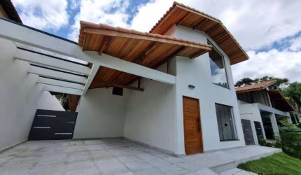 Casa com 3 quartos suites à venda, 200 m² por R$ 1.590.000 - Cotia/SP