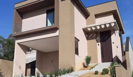 Casa a Venda em Condomínio em Cotia
