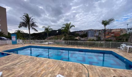 Apartamento com três dormitórios e 1 vaga - Jardim Nova Vida - Cotia