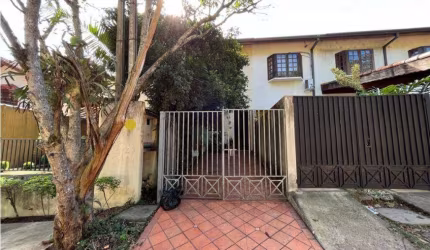 Casa com 2 dormitórios à venda -  82 m² por R$ 450.000 - Chácara Canta Galo - Cotia/SP