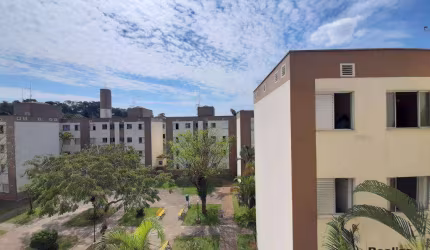 Apartamento no primeiro andar, dois dormitórios, Jardim da Glória, Cotia, SP