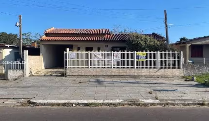 Casas 5 Quartos ou + para Venda no Centro da Praia de Cidreira!