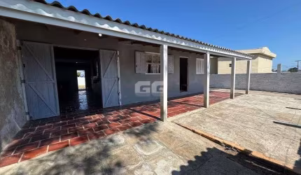 Cidreira RS- Casa a poucos metros da Beira Mar, em ótima localização