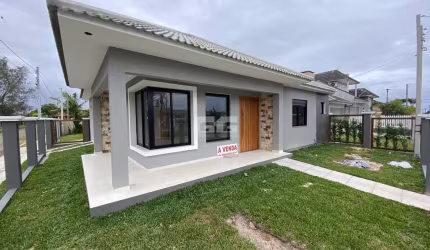 CASA NOVA DE 3 DORMITORIOS EM NOVA TRAMANDAI PROXIMA AO MAR