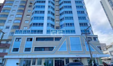 COBERTURA EXCLUSIVA DE 3 SUITES COM VISTA PARA O MAR, CENTRO E LAGOA