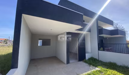 CASA EM ACABAMENTO PRÓXIMA AO CENTRINHO DE NOVA TRAMANDAÍ