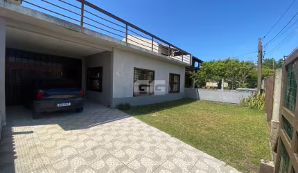 Casa 2 dormitórios à venda Jardim Atlântico Tramandaí/RS