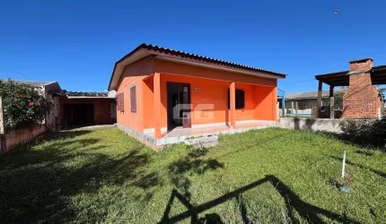 Cidreira/RS - Excelente oportunidade, são duas casas no Pátio.