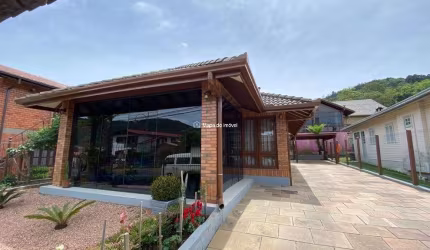 Casa com 2 quartos à venda na Avenida Trab., 1929, Várzea Grande, Gramado por R$ 2.000.000