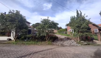 Terreno à venda na Evaldo Port, Vila Luiza, Canela por R$ 580.000