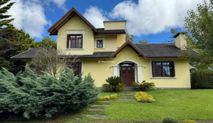 Casa com 3 quartos à venda na 3, 11, Vila Jardim, Gramado por R$ 3.300.000
