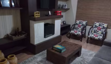 Casa com 2 quartos à venda na Aguinel Alves de Oliveira, 101, Carazal, Gramado por R$ 1.150.000