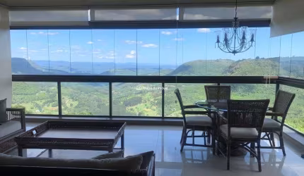 Apartamento com 2 quartos à venda na Elizabeth Rosenfeldt, 155, Jardim Bela Vista, Gramado por R$ 2.750.000