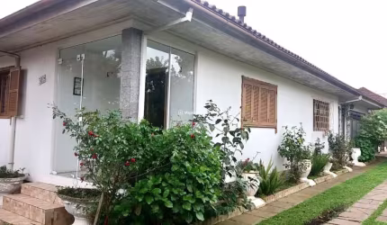Casa com 4 quartos à venda na Jurgens Hans Hübbe, 165, Centro, Canela por R$ 2.120.000
